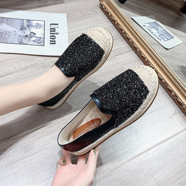 Új modell női mokaszin kövekkel