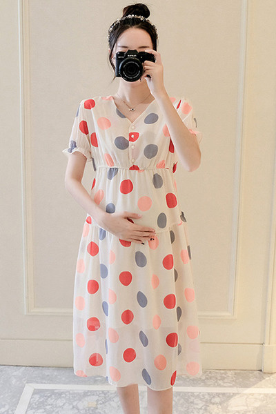 Alkalmi ruha terhes nőknek, rövid ujjú, színes pöttyökkel