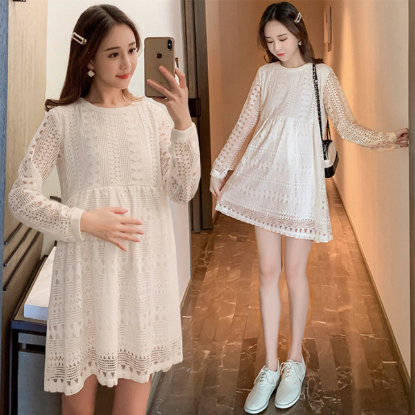 Rövid fehér ruha, hosszú ujjú terhes nők számára