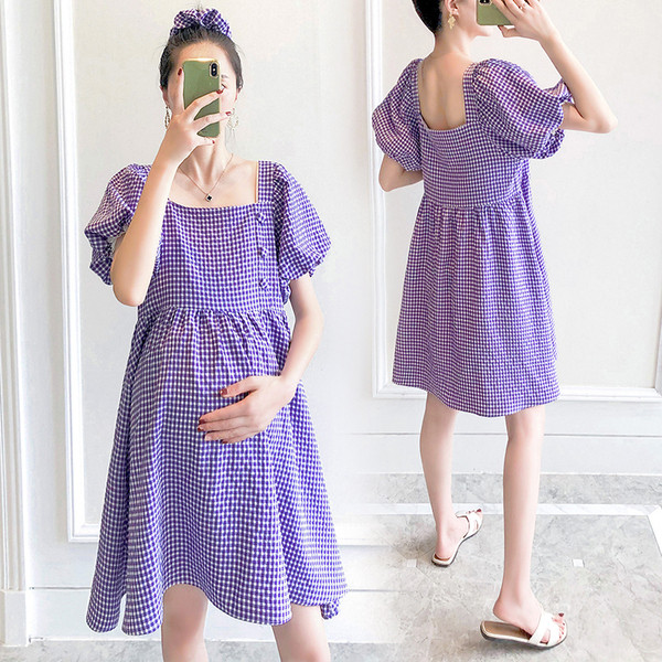 Alkalmi ruha terhes nők számára, rövid ujjú modell