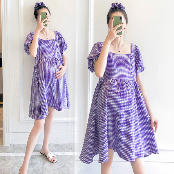 Alkalmi ruha terhes nők számára, rövid ujjú modell