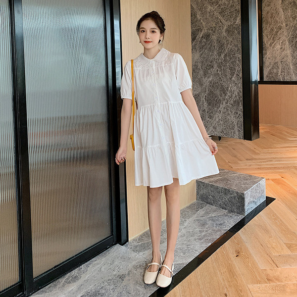 Alkalmi fehér ruha terhes nőknek, rövid ujjú, klasszikus gallérral