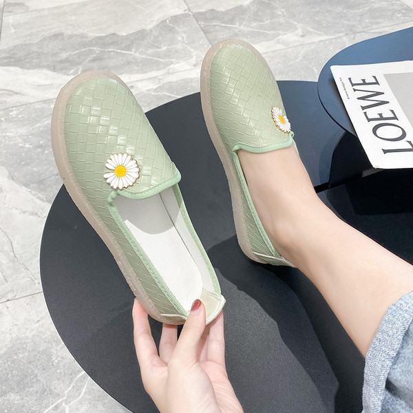 Női eco bőr mokaszin 3D elemmel