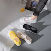 Női alkalmi mokaszinok hálóval és lapos talppal