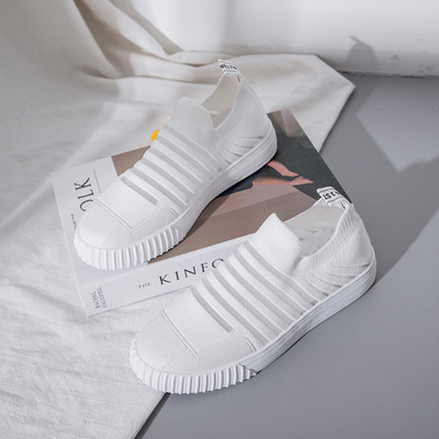 Női alkalmi mokaszinok hálóval és lapos talppal