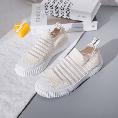 Női alkalmi mokaszinok hálóval és lapos talppal