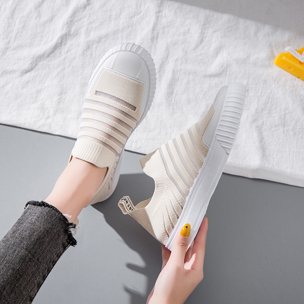 Női alkalmi mokaszinok hálóval és lapos talppal