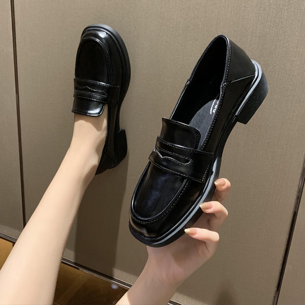 Stílusos női mokaszinok öko bőrből