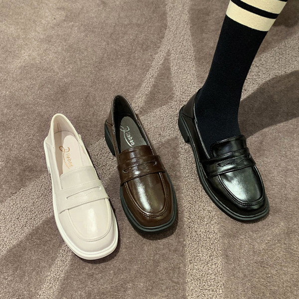 Stílusos női mokaszinok öko bőrből