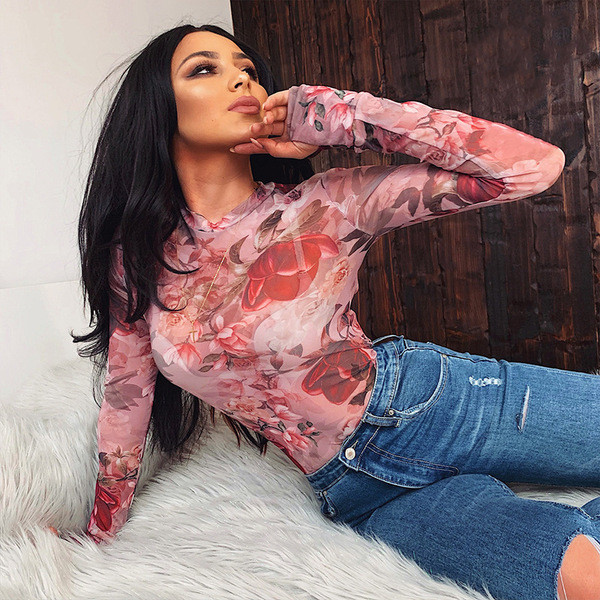 Stílusos női csipke body virágmintával