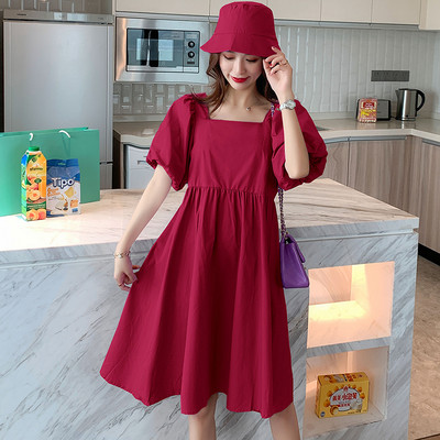 Szögletes nyakkivágású, széles ujjú ruha terhes nőknek