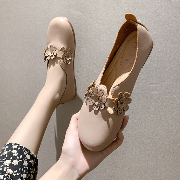 Naiste lilledega mokassiinid ökonahast