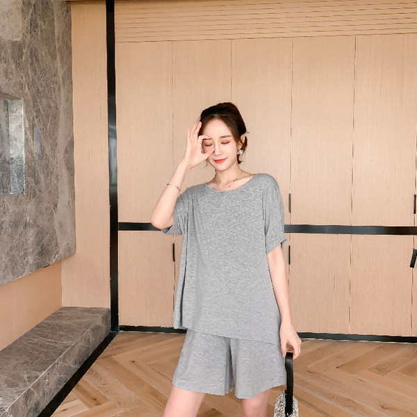 Καθημερινό σετ για έγκυες γυναίκες,  μπλουζάκι και σορτς