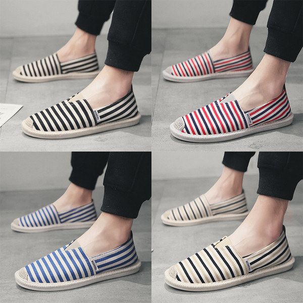 Ανδρικά μοκασίνια με ρίγες