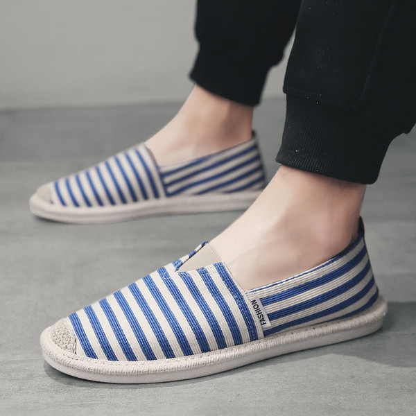 Ανδρικά μοκασίνια με ρίγες