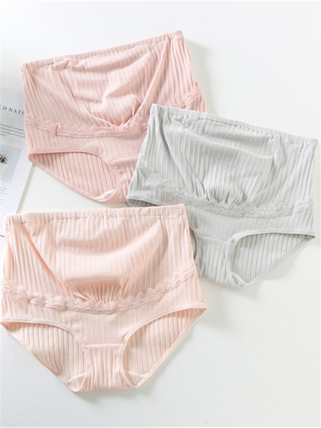 Három darab pamut alsónemű szett kismamáknak, rugalmas és légáteresztő anyagból, csipkével