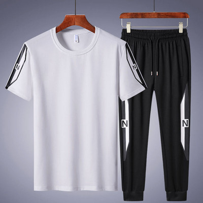 Ανδρική αθλητική φόρμα - μπλουζάκι  με κοντά μανίκια και μακρύ ελαστικό παντελόνι