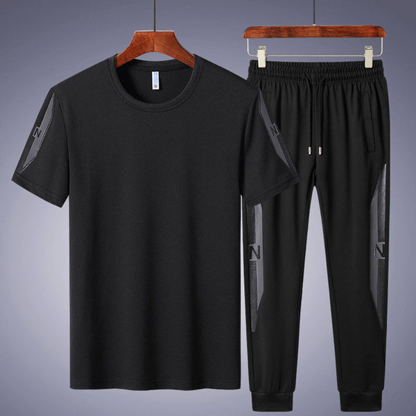 Ανδρική αθλητική φόρμα - μπλουζάκι  με κοντά μανίκια και μακρύ ελαστικό παντελόνι