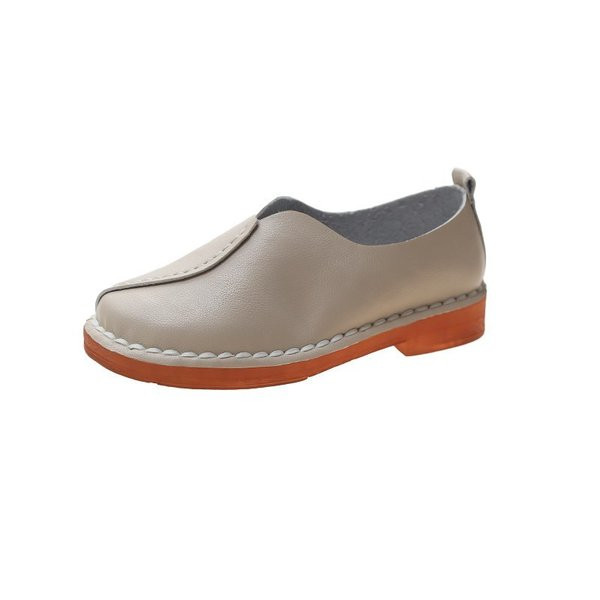 Γυναικεία ρετρό μοκασίνια από οικολογικό δέρμα