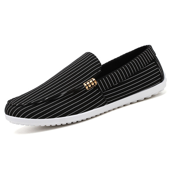 Fém elemes csíkos férfi mokaszin