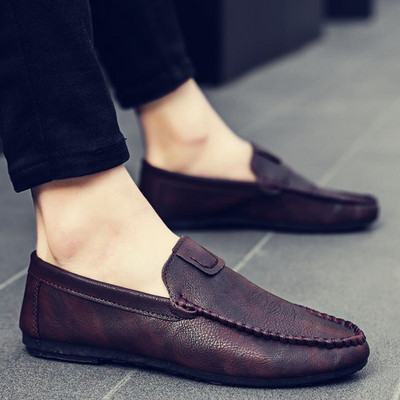 Modern férfi mokaszinok öko bőrből