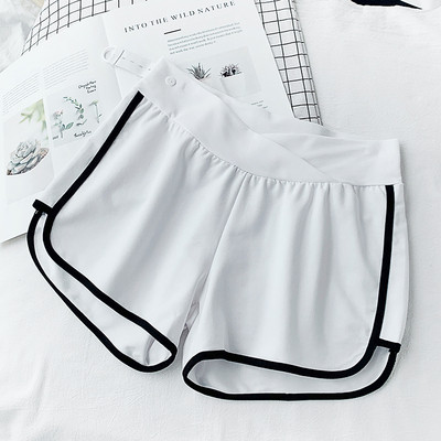 Állítható derékú rövidnadrág terhes nők számára