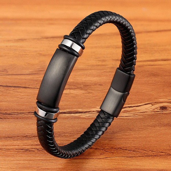 Modern férfi karkötő fém elemmel