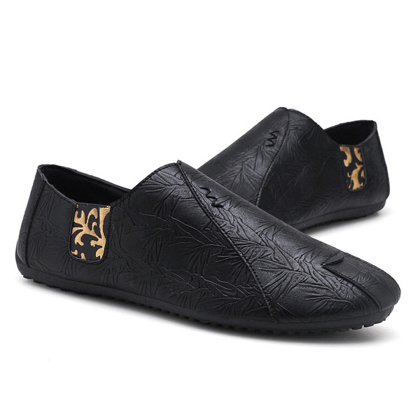 Moodsad nahast mokassiinid