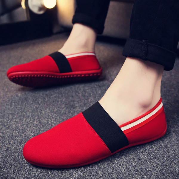 Kahevärvilised meeste mokassiinid