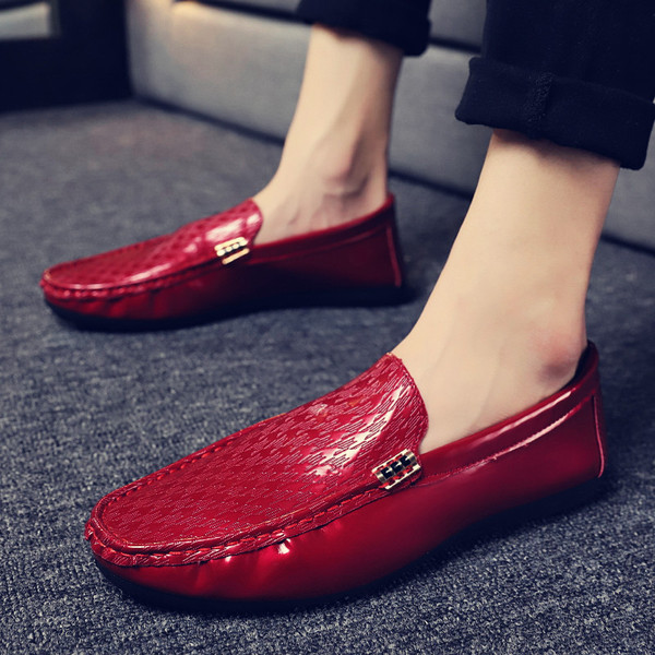 Ανδρικά έκο δερμάτινα μοκασίνια με μεταλλικό στοιχείο