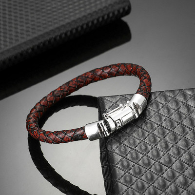 Ανδρικό βραχιόλι με μεταλλικό κούμπωμα