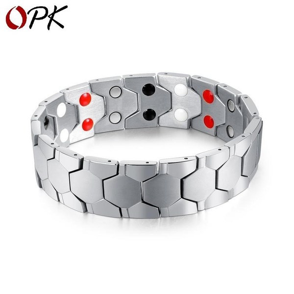 Moodne meeste metallist käevõru