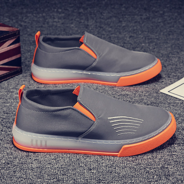 Ανδρικά μοκασίνια με χρωματιστή σόλα