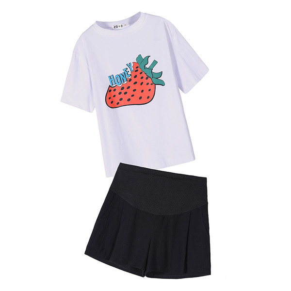 Šiuolaikiškas rinkinys nėščiosioms, įskaitant marškinėlius su aplikacijomis ir šortus