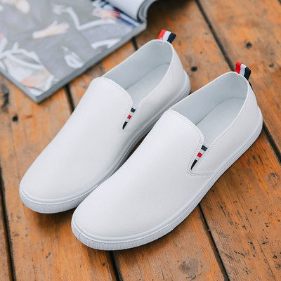 Αθλητικά και καθημερινά ανδρικά  μοκασίνια - κλασικό μοντέλο