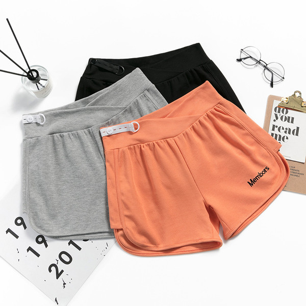 Casual σορτς για έγκυες γυναίκες με επιγραφή