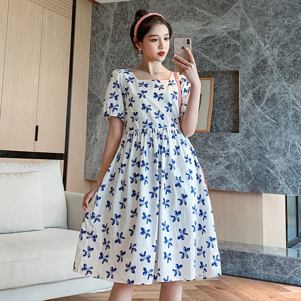 Alkalmi ruha terhes nők számára, rövid ujjú, virágos motívumú modell