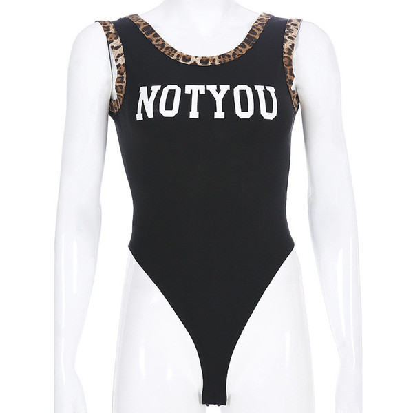 Modern női body felirattal és kerek nyakkivágással