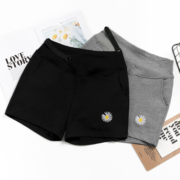 Taskute ja tikanditega vabaajapüksid rasedatele