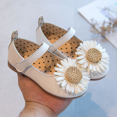 Μοντέρνα παιδικά παπούτσια με τρισδιάστατο λουλούδι