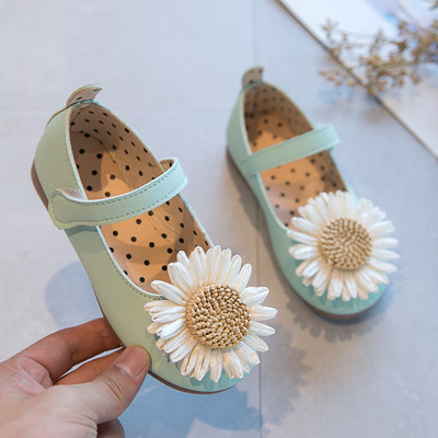 Μοντέρνα παιδικά παπούτσια με τρισδιάστατο λουλούδι