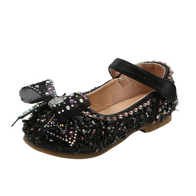 Μοντέρνα παιδικά παπούτσια με πέτρες και λουράκια