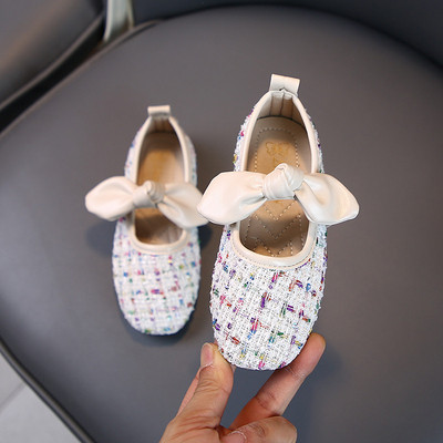 Παιδικά παπούτσια με κορδέλα