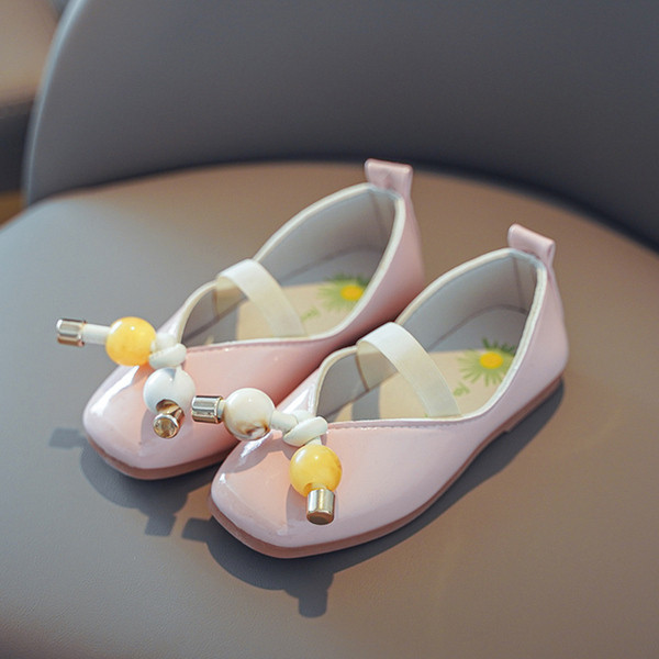 Öko bőrből készült, fűzős gyerekcipő új modellje