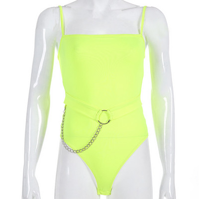 Moodne naiste keha õhukeste rihmadega