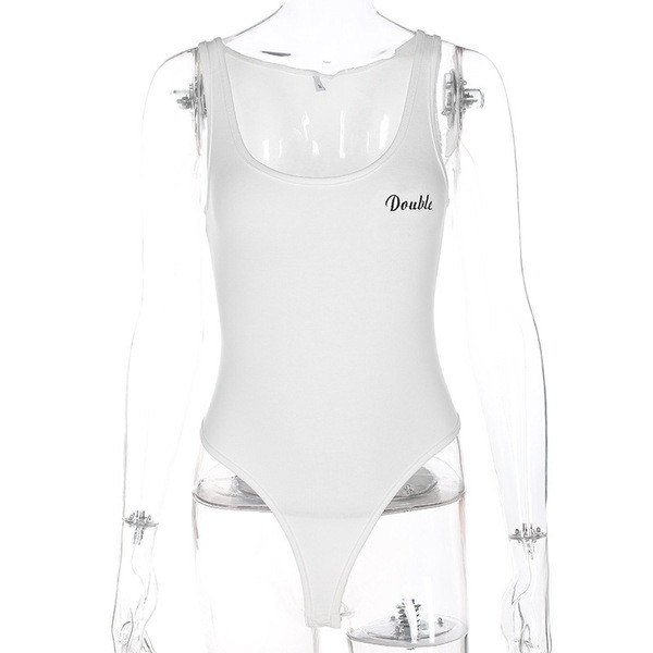 Napi női test kerek nyakkivágással és felirattal