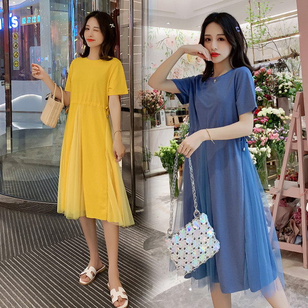 Tülli ja vöökoha lipsudega vabaaja kleit rasedatele