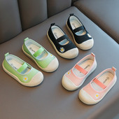 Tikitud ja kummiga vabaaja lastejalatsid tüdrukutele