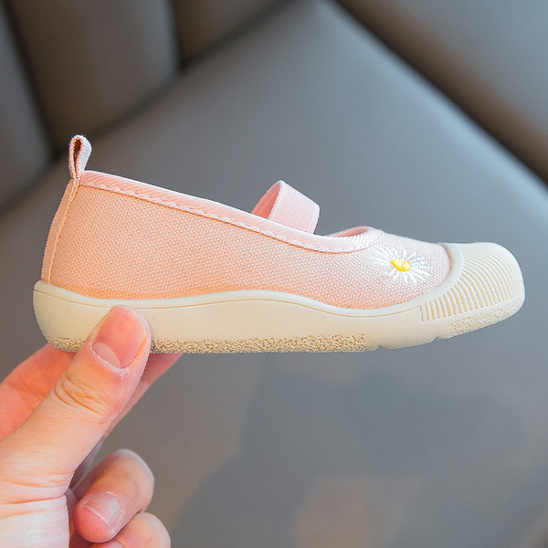 Tikitud ja kummiga vabaaja lastejalatsid tüdrukutele