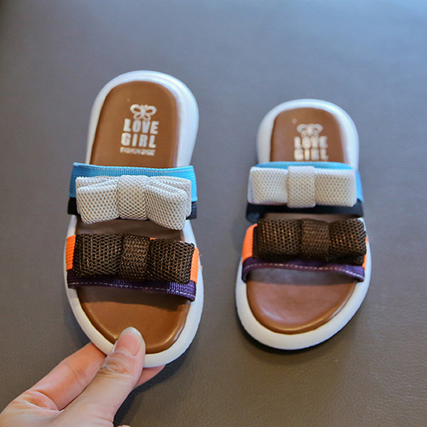 Παιδικές παντόφλες με κορδέλες για κορίτσια